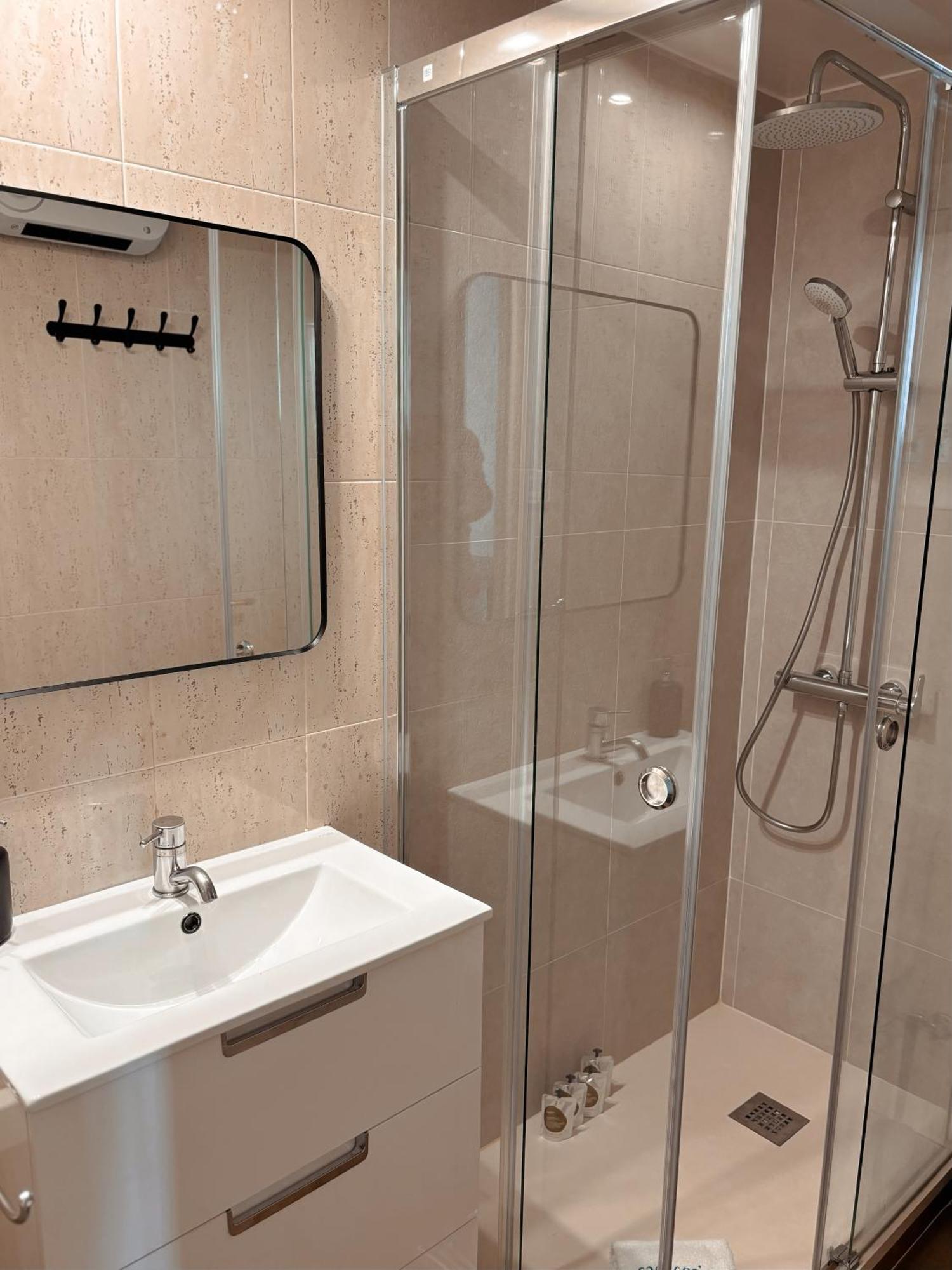 Casa Cosi - Industria Apartment บาร์เซโลนา ภายนอก รูปภาพ